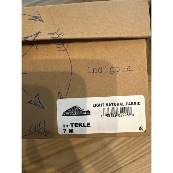 Indigo Road Slippers, Size 7, light natural fabric, NEW in box - Picture 6 of 6